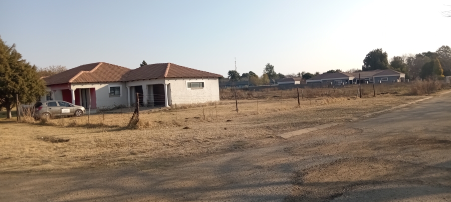 4 Bedroom Property for Sale in Ottosdal North West